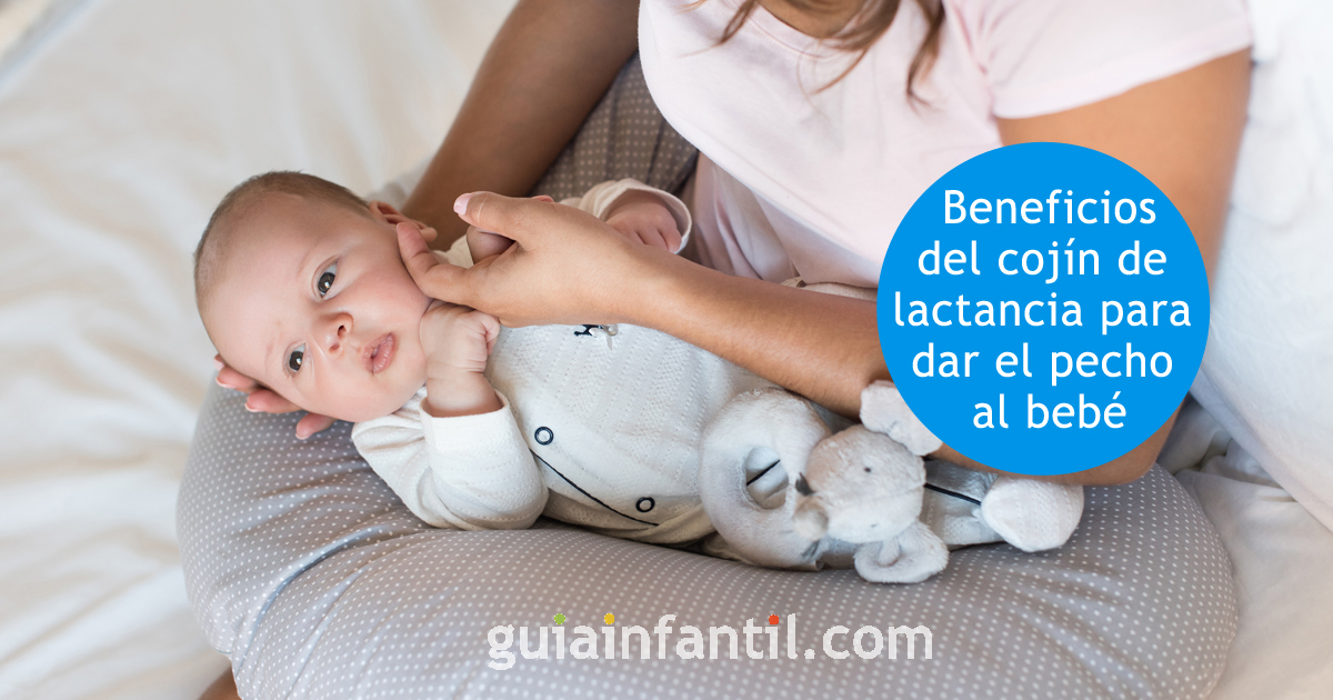 Huérfano Encadenar proteger Beneficios de tener un cojín de lactancia para dar el pecho al bebé