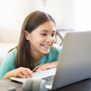 Enseñar a los niños a proteger sus datos en Internet y redes sociales