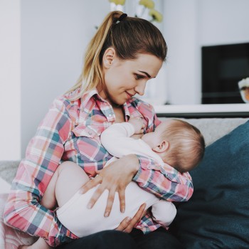 Antojos más comunes de la madre lactante cuando da el pecho al bebé