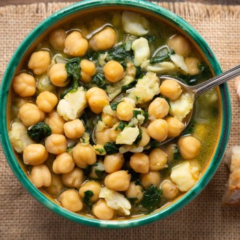 Receta de Garbanzos con Bacalao y Espinacas