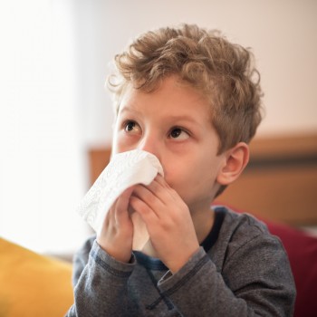 6 reglas de oro para tratar el resfriado de los niños desde casa