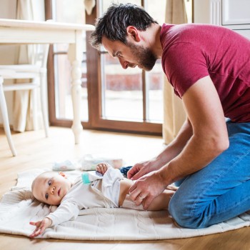 Los padres también cambian pañales, ¿y los cambiadores en los baños masculinos?