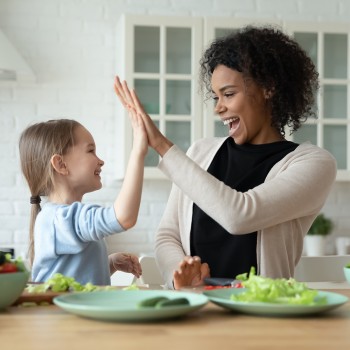Para que un niño repita una buena conducta, usa el refuerzo positivo