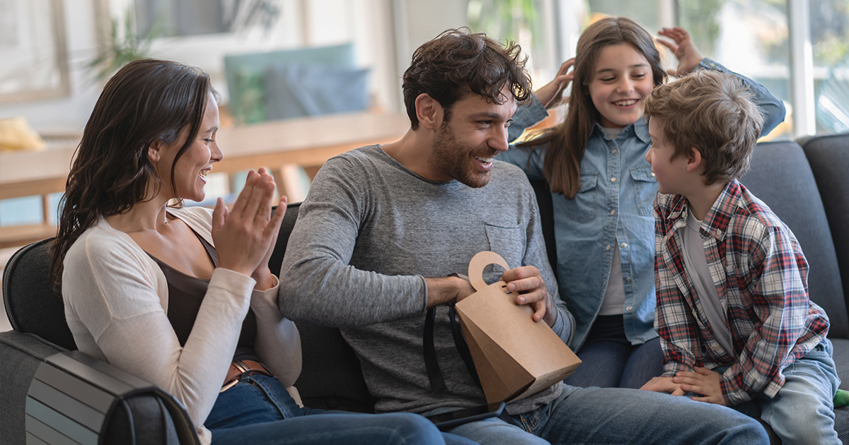 Mensajes y regalos de los niños a sus padres