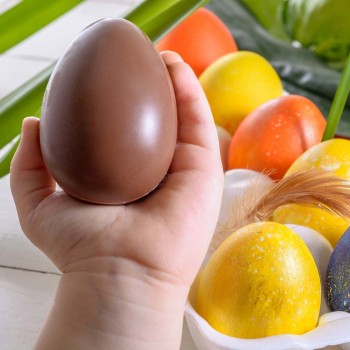 Historia de los huevos de Pascua para niños. Por qué se regalan huevos de chocolate