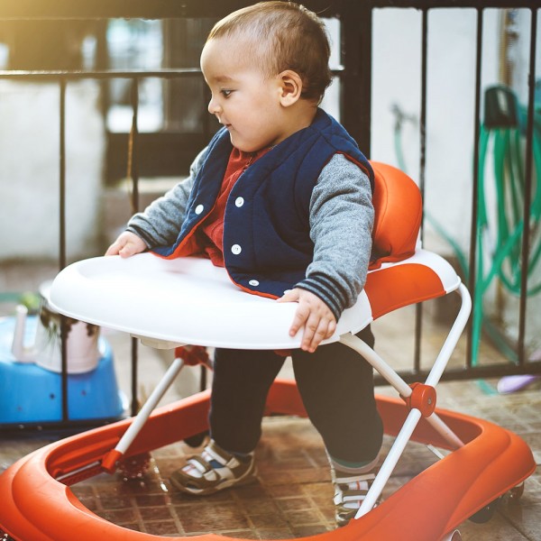 QUERUBINES ACCESORIOS PARA BEBE - Uno de los artículos para bebés más  usados, pero también más controvertidos son las andaderas, también llamados  taca-taca. Nos referimos a los que son una especie de