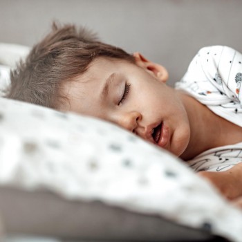 Causas y soluciones para niños que respiran por la boca
