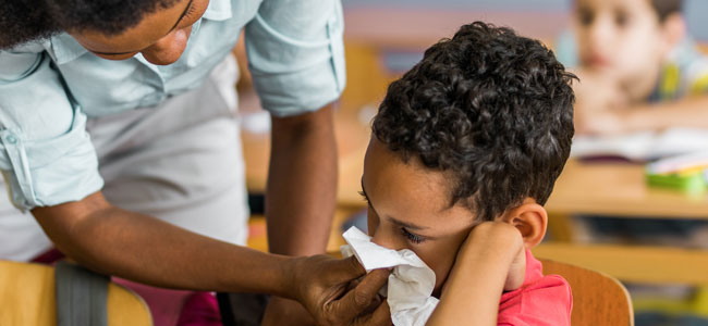 Consejos para prevenir los catarros de los niños en época escolar