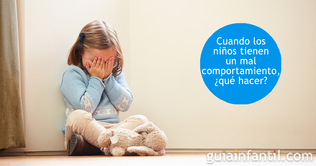 La mala conducta de los niños en la teoría del iceberg