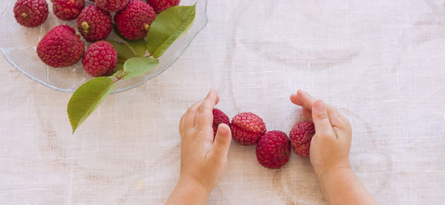 Precauciones con el consumo de lichi para los niños