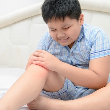 Los niños también pueden sufrir retención de líquidos sin saberlo