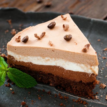 Tarta de tres chocolates en vasos