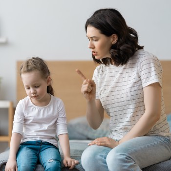 Dos preguntas para asegurarte de que tus críticas no hieren a tus hijos