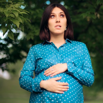 El embarazo y el parto en mujeres bajitas. Riesgos y complicaciones