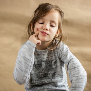 8 pensamientos negativos que impiden a los niños ser felices