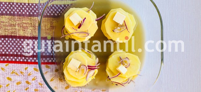 Monta tus torres de patata con un palo de brocheta