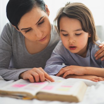 14 frases y versículos de la Biblia para educar en valores a los niños
