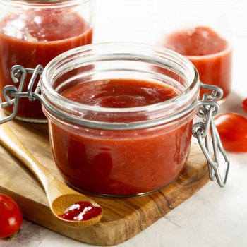 Salsa de tomate casera y sin acidez - Receta para congelar con 4 ingredientes