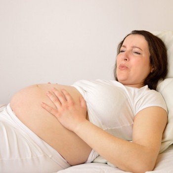 Vomitar durante el parto, ¿es normal?