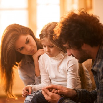 Deseo educar a mi hijo con Disciplina Positiva pero mi pareja no me apoya