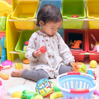 Por qué los niños no deben sentarse en W