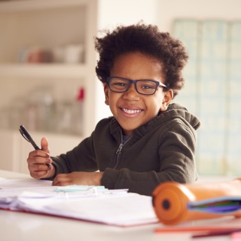 Cómo motivar y no ordenar a los niños con las tareas escolares