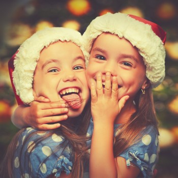 48 divertidas frases de Navidad de los niños a sus amigos de siempre