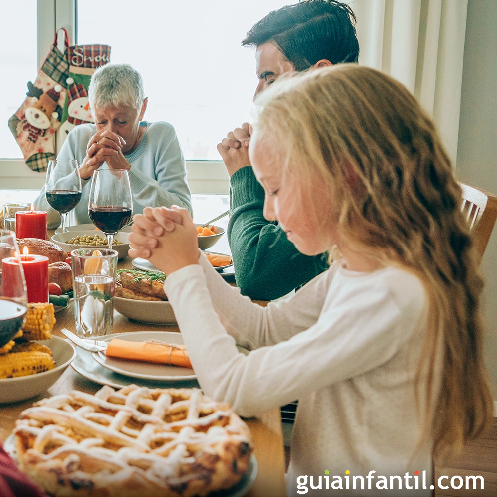 Oraciones para bendecir la mesa en Nochebuena y Navidad con los niños