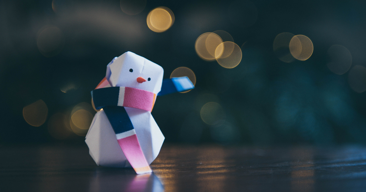 Muñeco de nieve de origami para niños