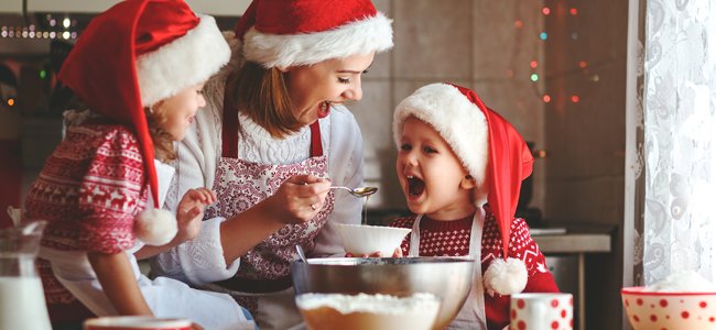 Por qué deberías cocinar un tronco de Navidad en familia