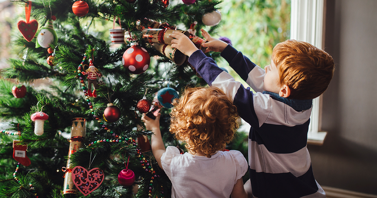 El camello de Navidad de papiroflexia para niños