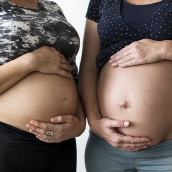 La curiosa coincidencia de quedarse embarazada a la vez que tu hermana