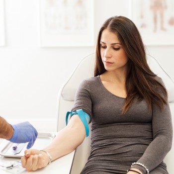 Test de embarazo de sangre y más pruebas para saber si esperas un bebé