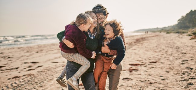 Esto es lo que se gana y se pierde al tener hijos