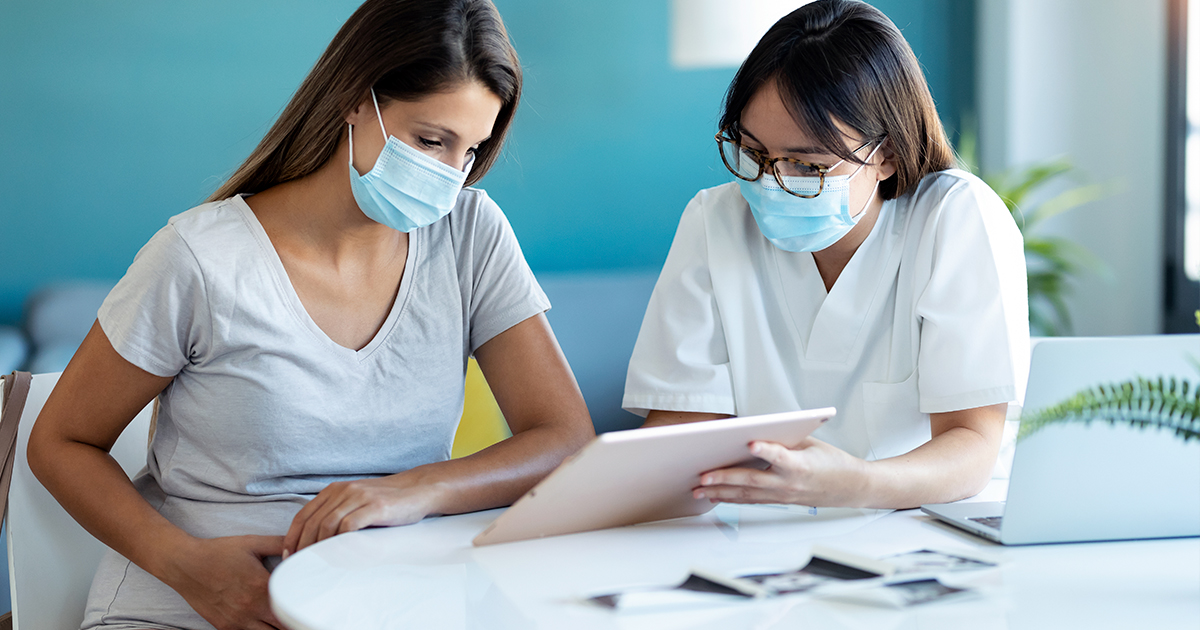 Pruebas médicas de la embarazada de tres meses