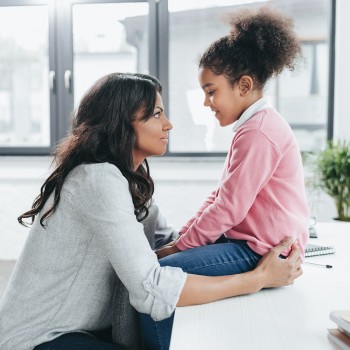 Cómo explicar a los niños que hay personas malas que les pueden dañar