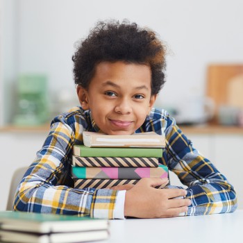 Técnicas para enseñar a los niños a estudiar en casa tras la escuela