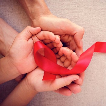 Síntomas y diagnóstico del sida en bebés, niños y adolescentes