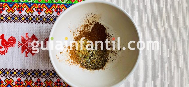 El primer paso de las palomitas de maíz más exóticas es juntar los ingredientes