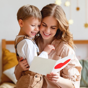 Poemas cortos del Día de la Madre para niños