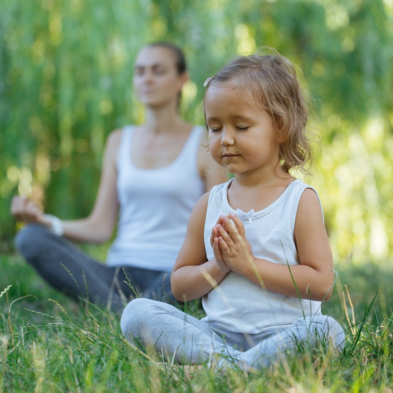 3 posturas de yoga para niños con estrés - Actividades de relajación