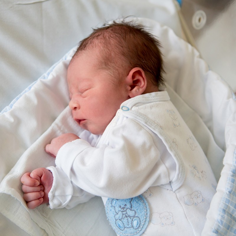 Célula somatica Consistente Contrato Cuánto y cómo duerme un bebé de 0 a 2 meses - Mi hijo duerme muy mal
