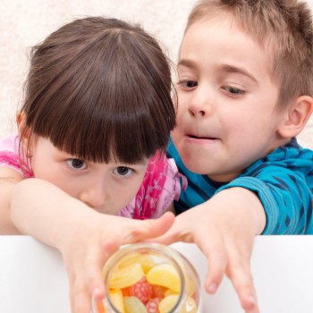 Los 6 peores alimentos para niños y sus alternativas sanas
