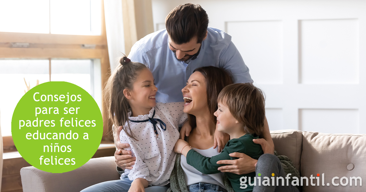 Padres felices de niños felices