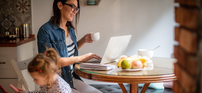 mejor trabajar que cuidar a los niños
