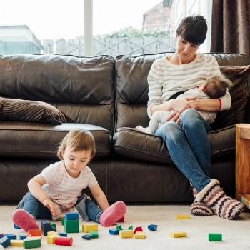 Tener un segundo hijo empeora la salud mental de los padres