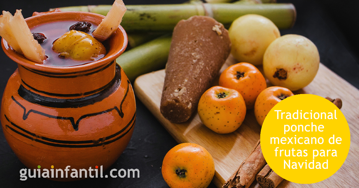 Ponche de frutas navideño