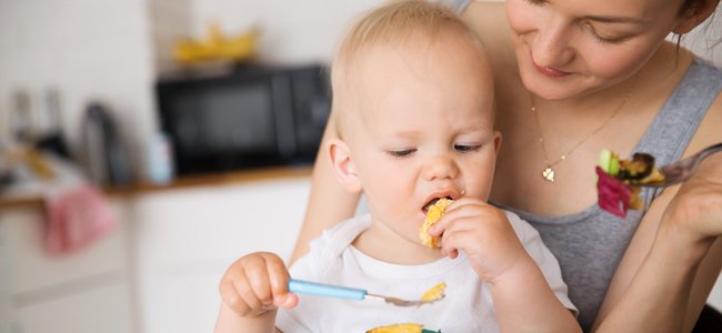 paso a paso de la masticación. Cómo aprende el niño a masticar