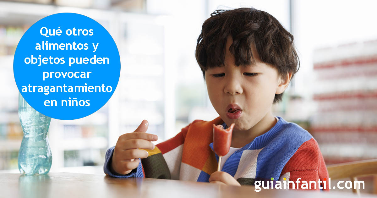 alimentos que pueden atragantar a los niños