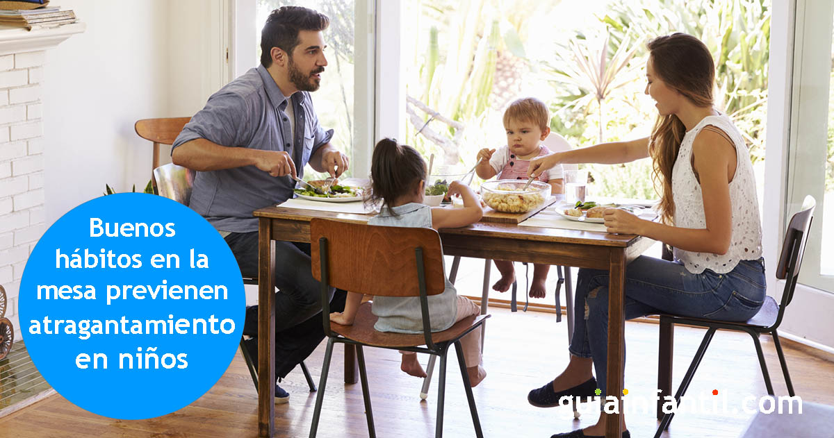 hábitos saludables en la mesa de comer